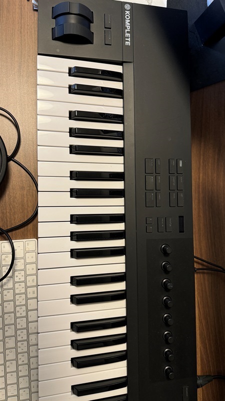 Native Instruments KOMPLETE KONTROL A61の画像